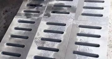 黑龙江 芝麻灰石材沟盖板