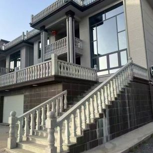 黑龙江 芝麻白别墅阳台栏杆，楼梯栏杆