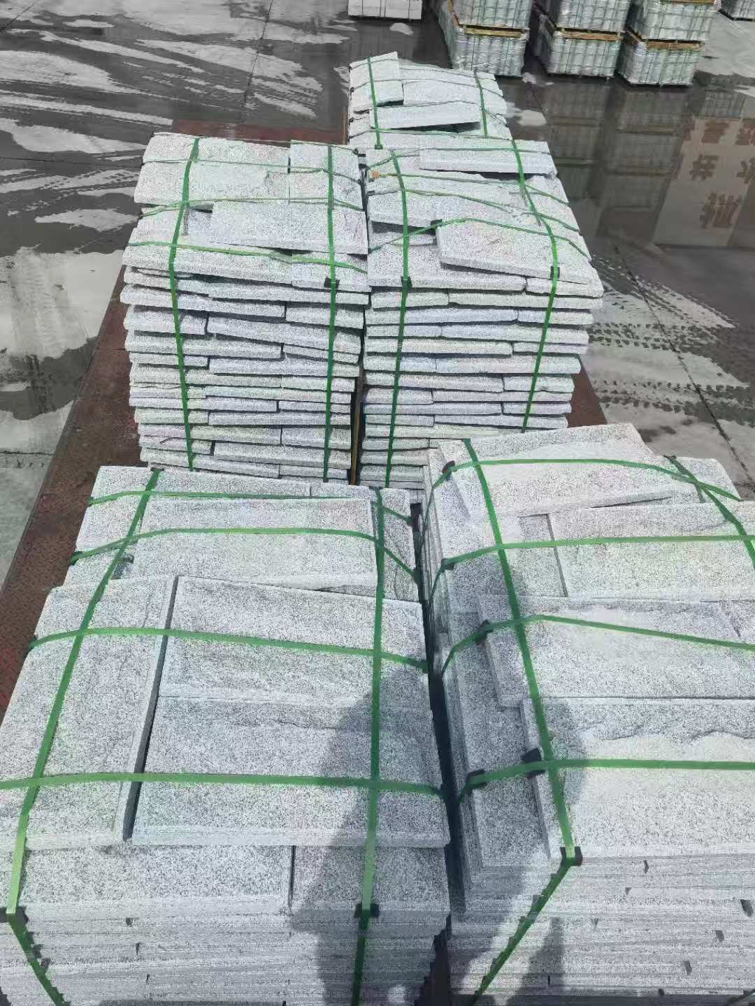 黑龙江 芝麻白蘑菇石装车出货