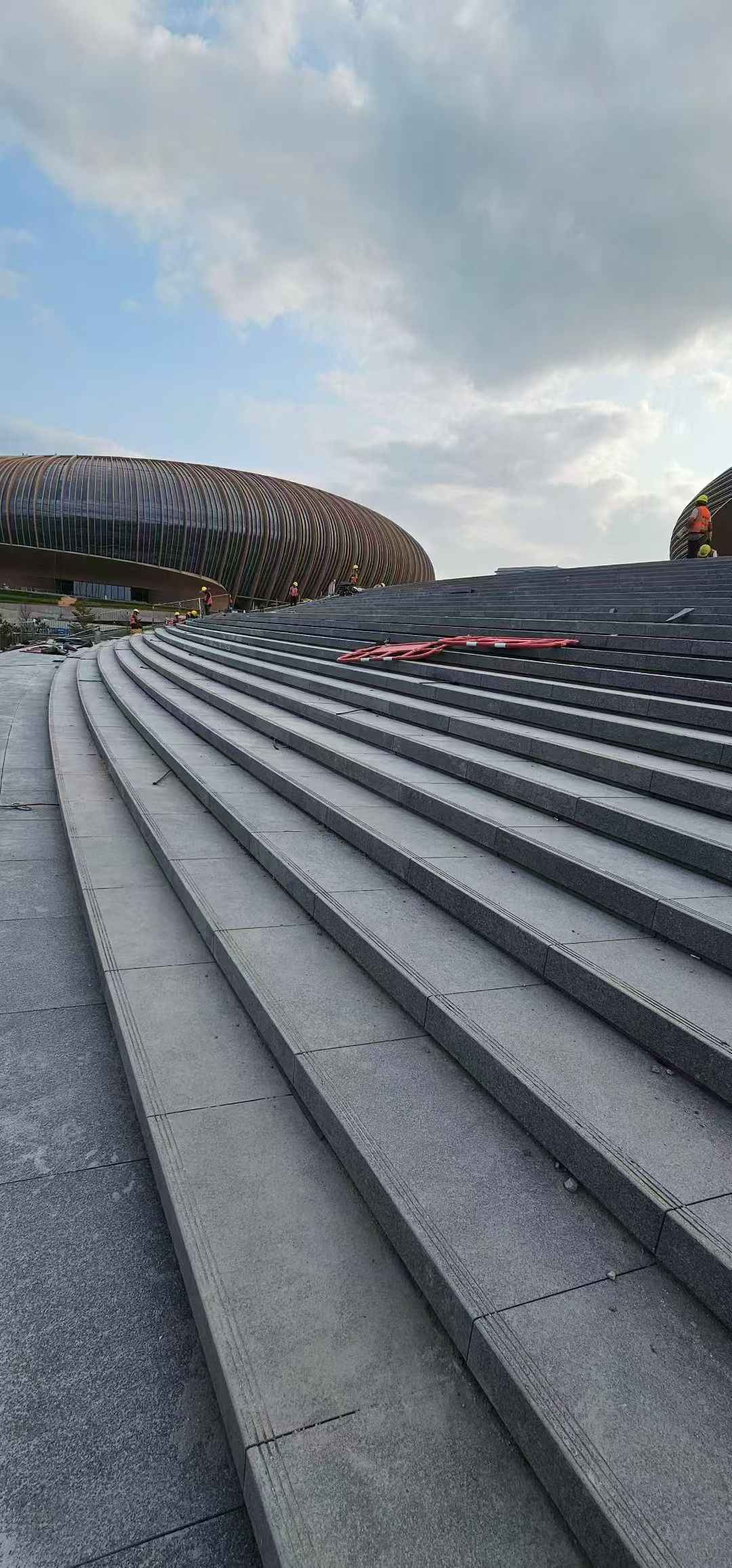 黑龙江 弧形整石台阶铺装效果图