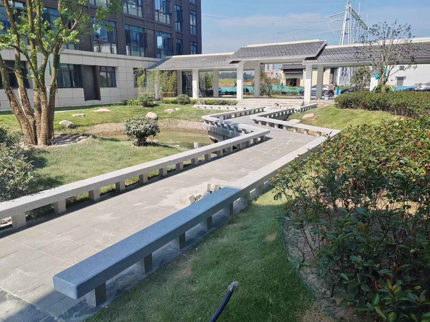 黑龙江 芝麻灰小区坐凳&栏杆安装效果