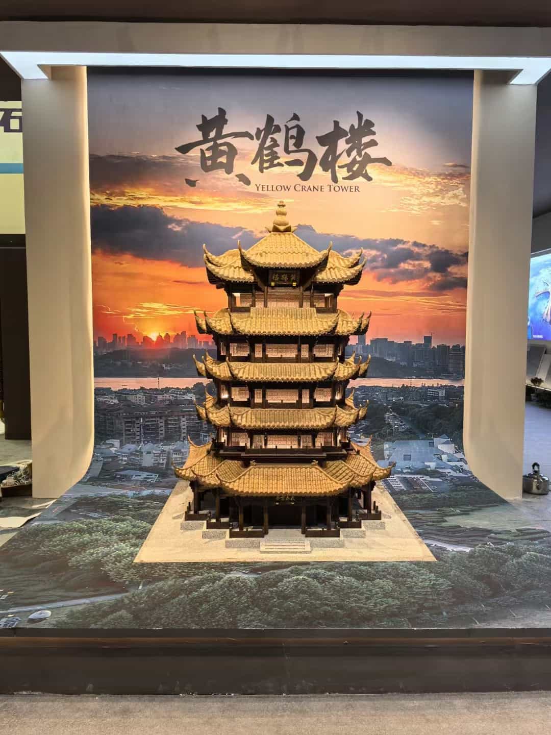 黑龙江仿古石文创作品-黄鹤楼