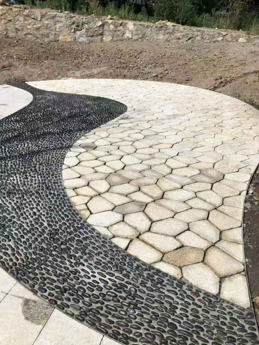 黑龙江 黄金麻冰裂缝室外铺装效果完美展示