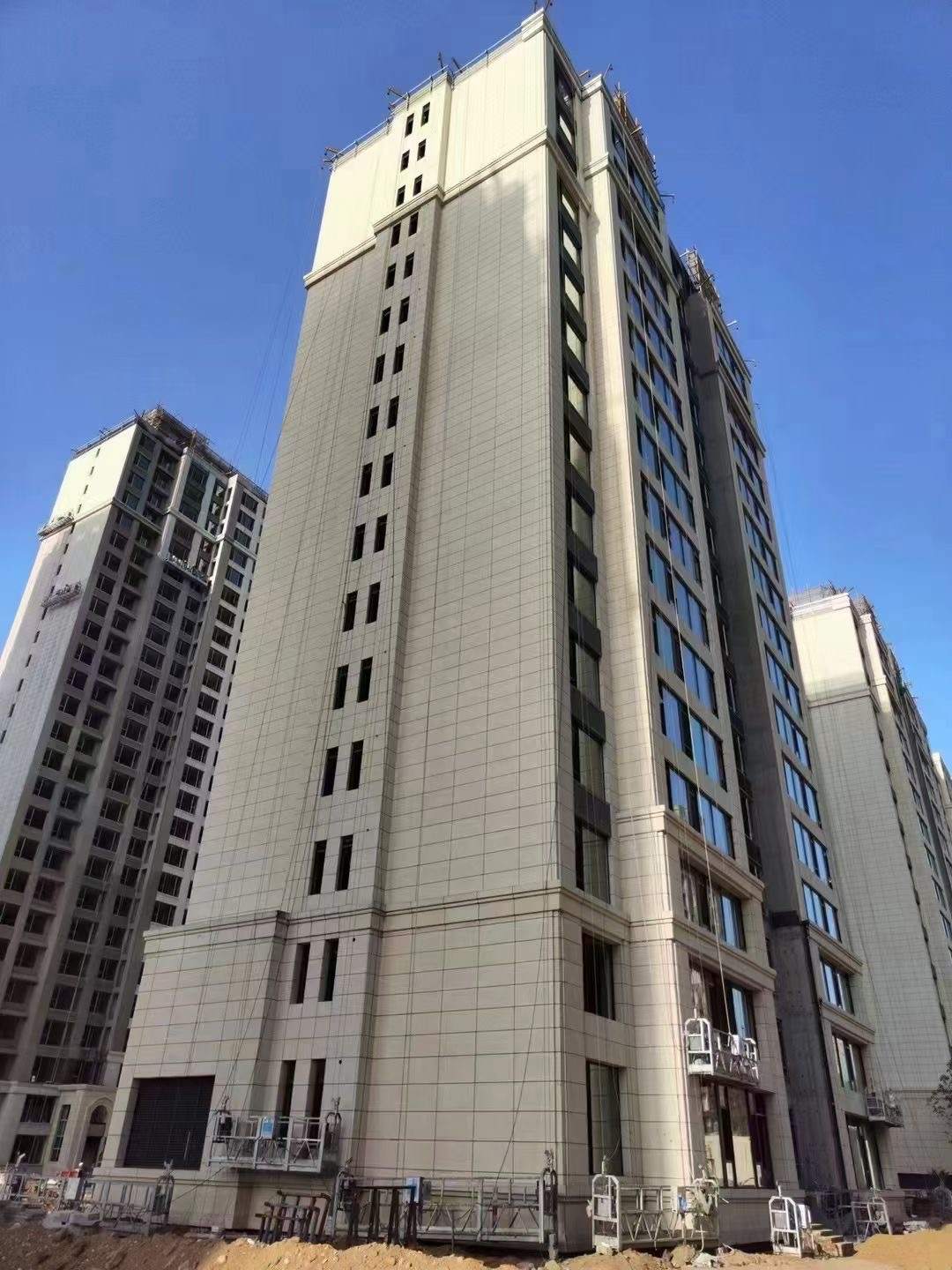 黑龙江黄金麻高端小区，外墙干挂