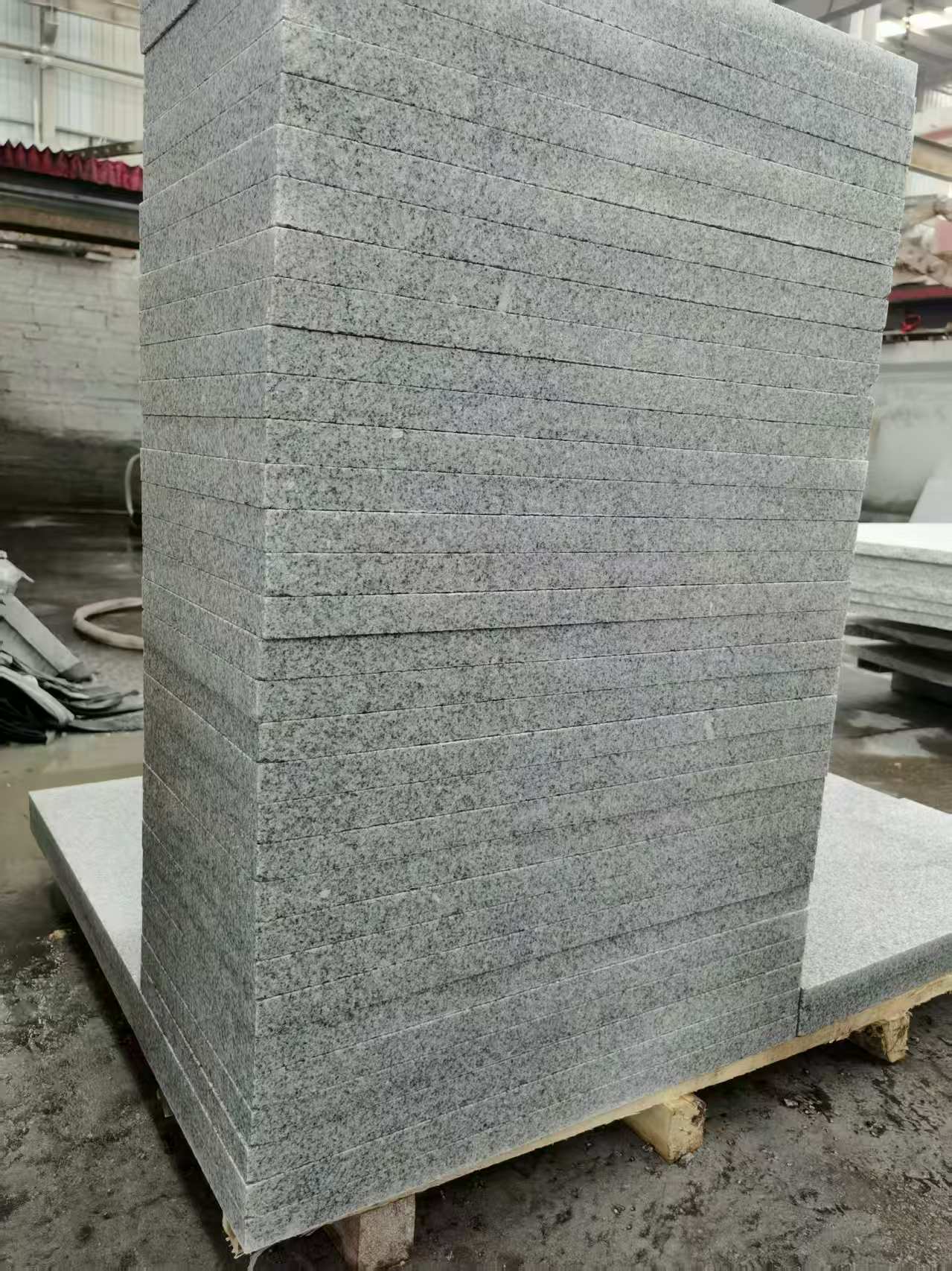 黑龙江 花岗岩 地铺成品300*600，尺寸标准、厚薄均匀